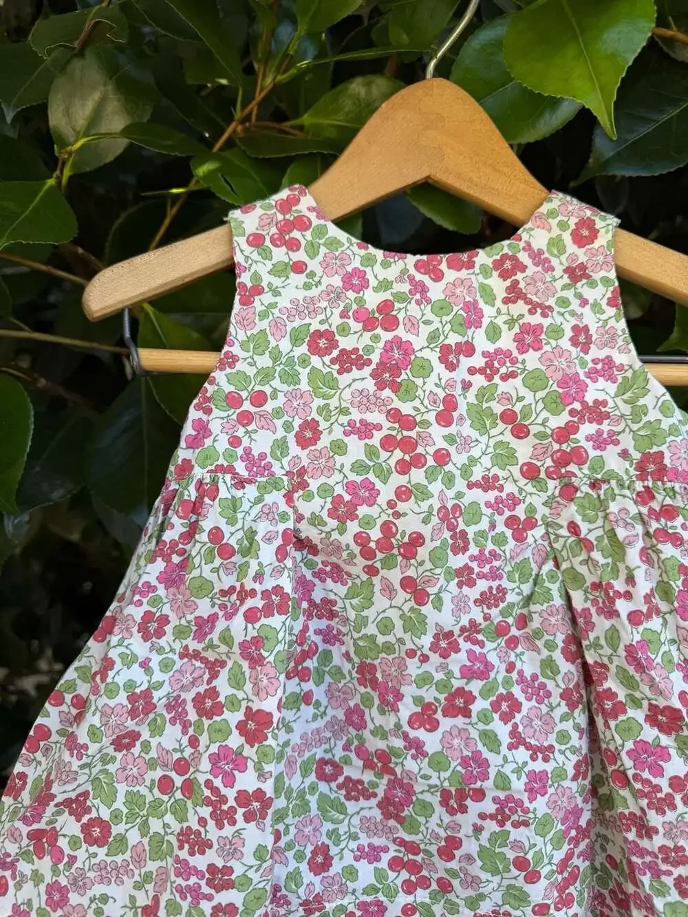 Baby Gap Girls Sleeveless Floral Button-Back Dress